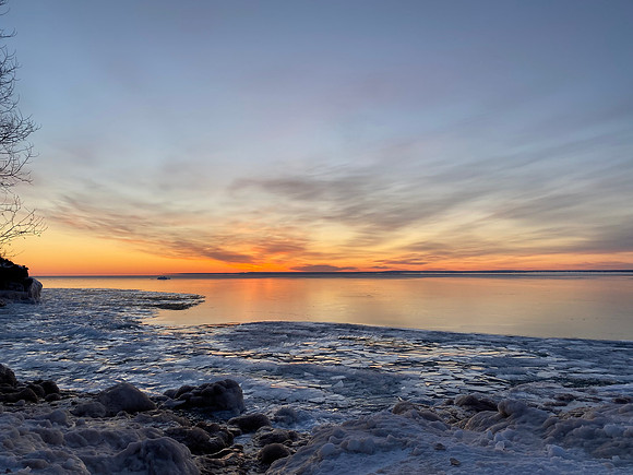 wintercrackingice